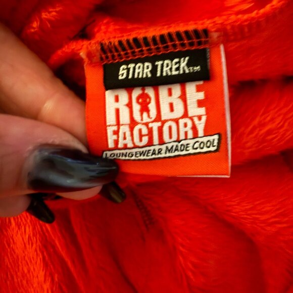 Star Trek Red Fleece Zip Jacket With Embroidered Logo Size L NWT - Picture 6 of 8